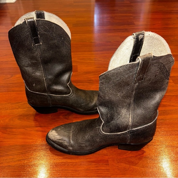 Masterson Black Leather Cowboy Boots with Pointed Toe and Stacked Heel - Picture 3 of 7